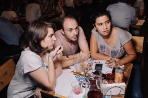 участвовать в квиз игре